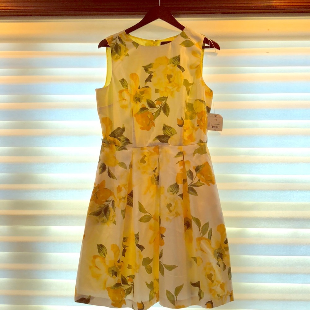 Liz Claiborne lemon Yellow flower sleeveless Dress